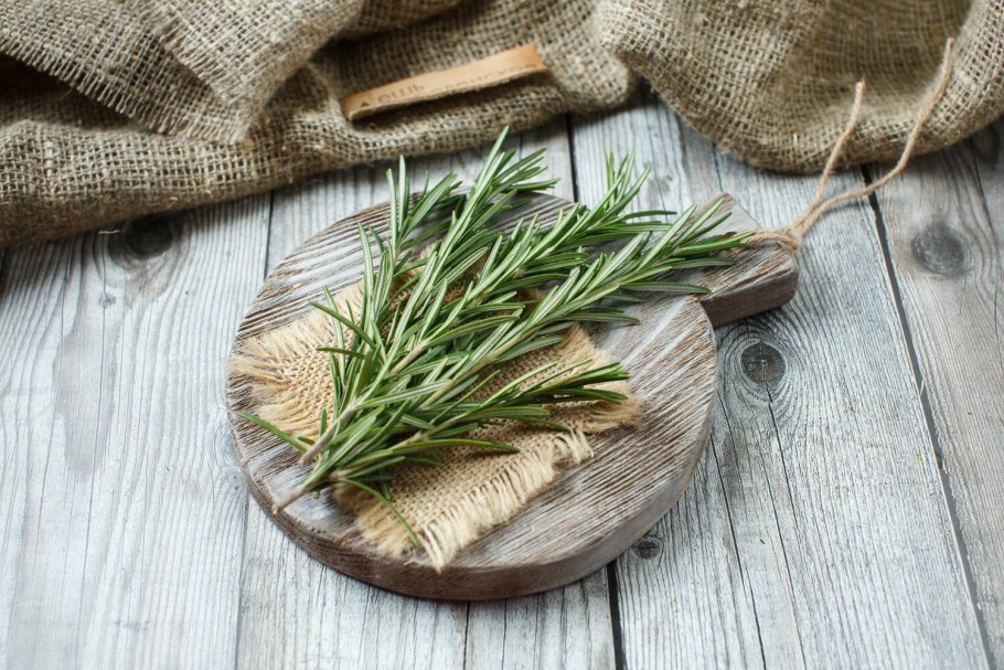 Розмарин и эстрагон