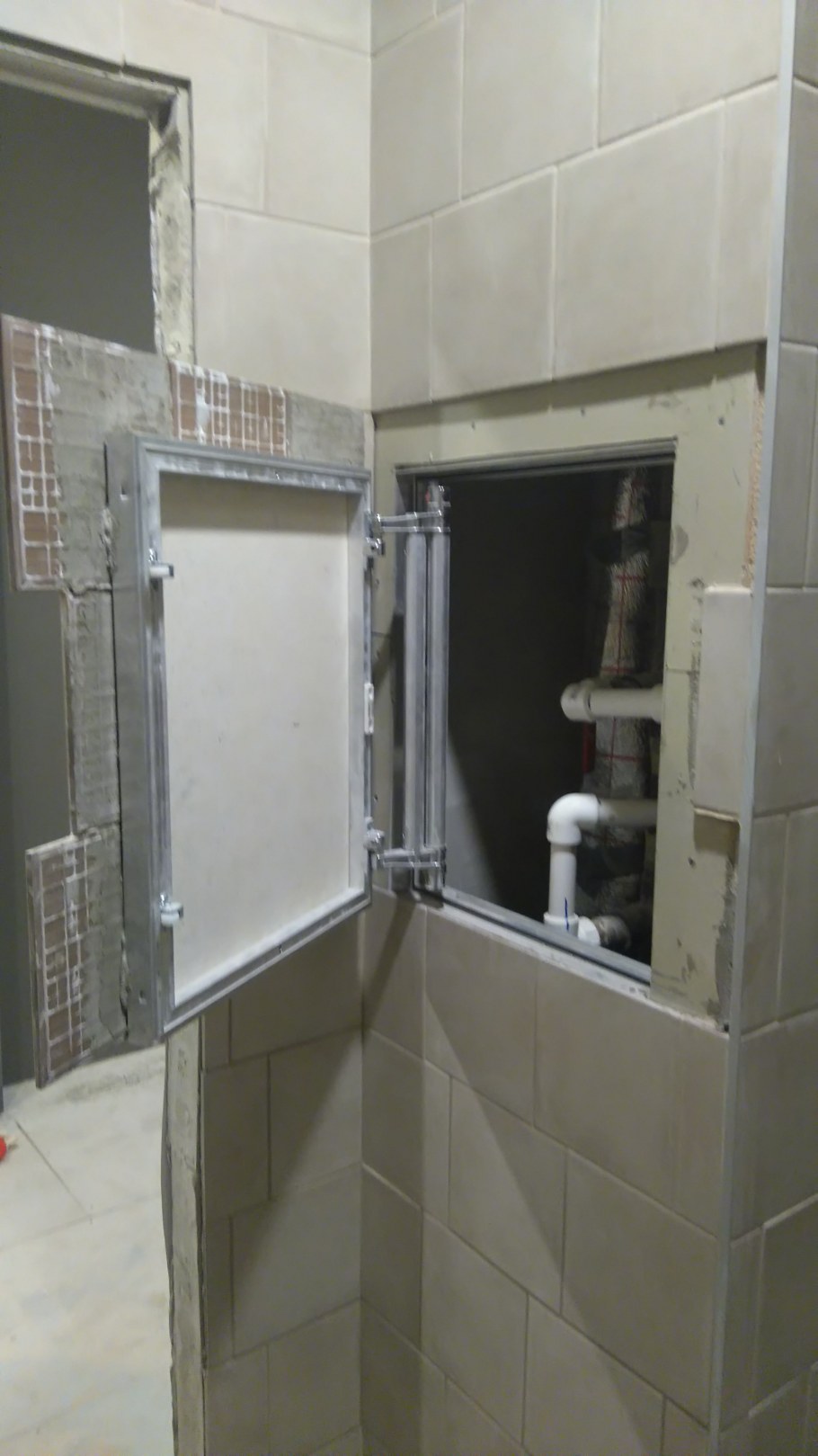 Полотенцесушитель в коробе