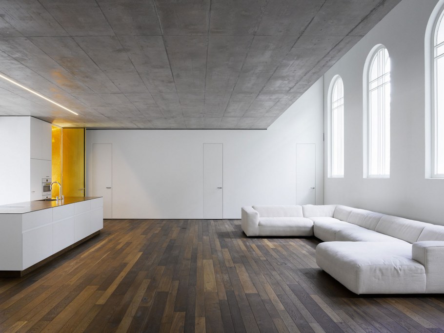 Потолок в стиле лофт бетон