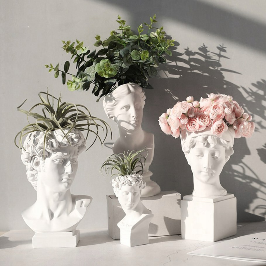 Статуэтки из алебастра