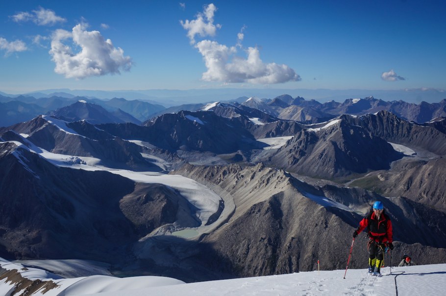 Пик мраморная стена