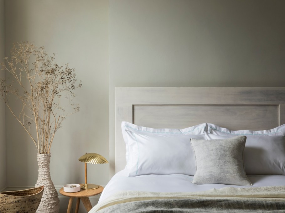 Гостиная в бежево коричневых тонах