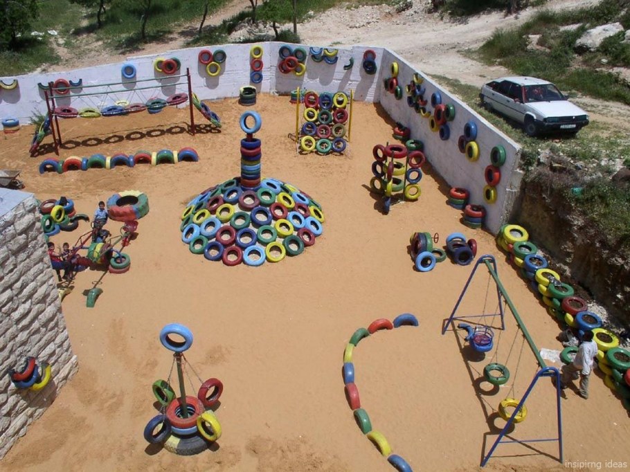 Детская площадка из покрышек