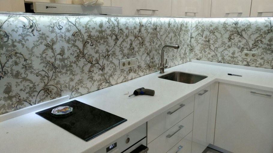 Кварцевый агломерат столешница Калакатта Аяччо