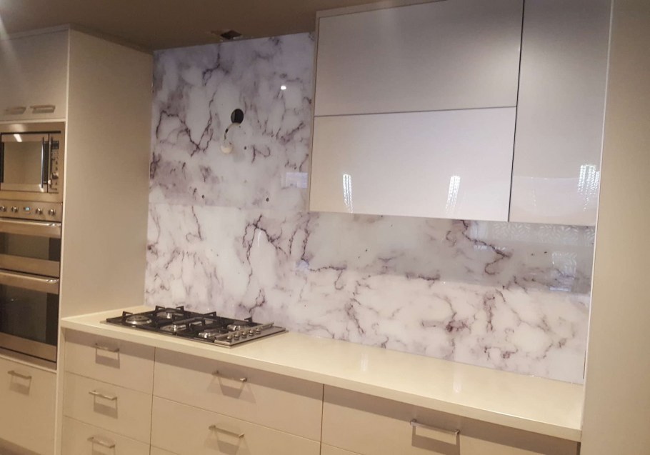 Стеновые панели под мрамор для кухни