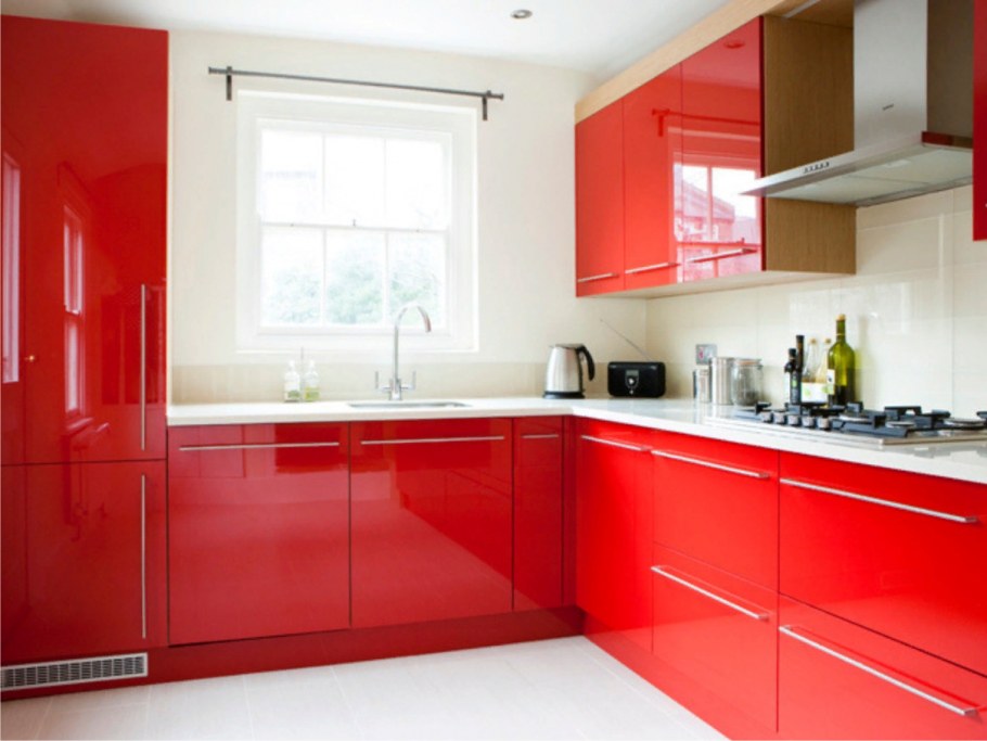 Проекты кухонь красного цвета