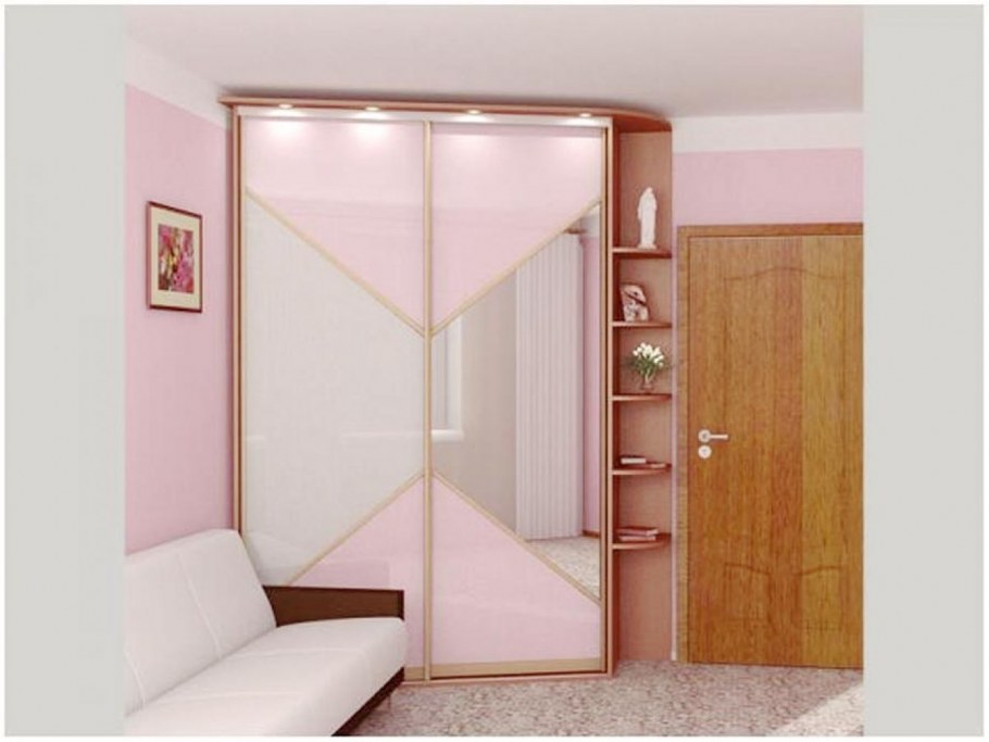 Угловой шкаф купе в комнату