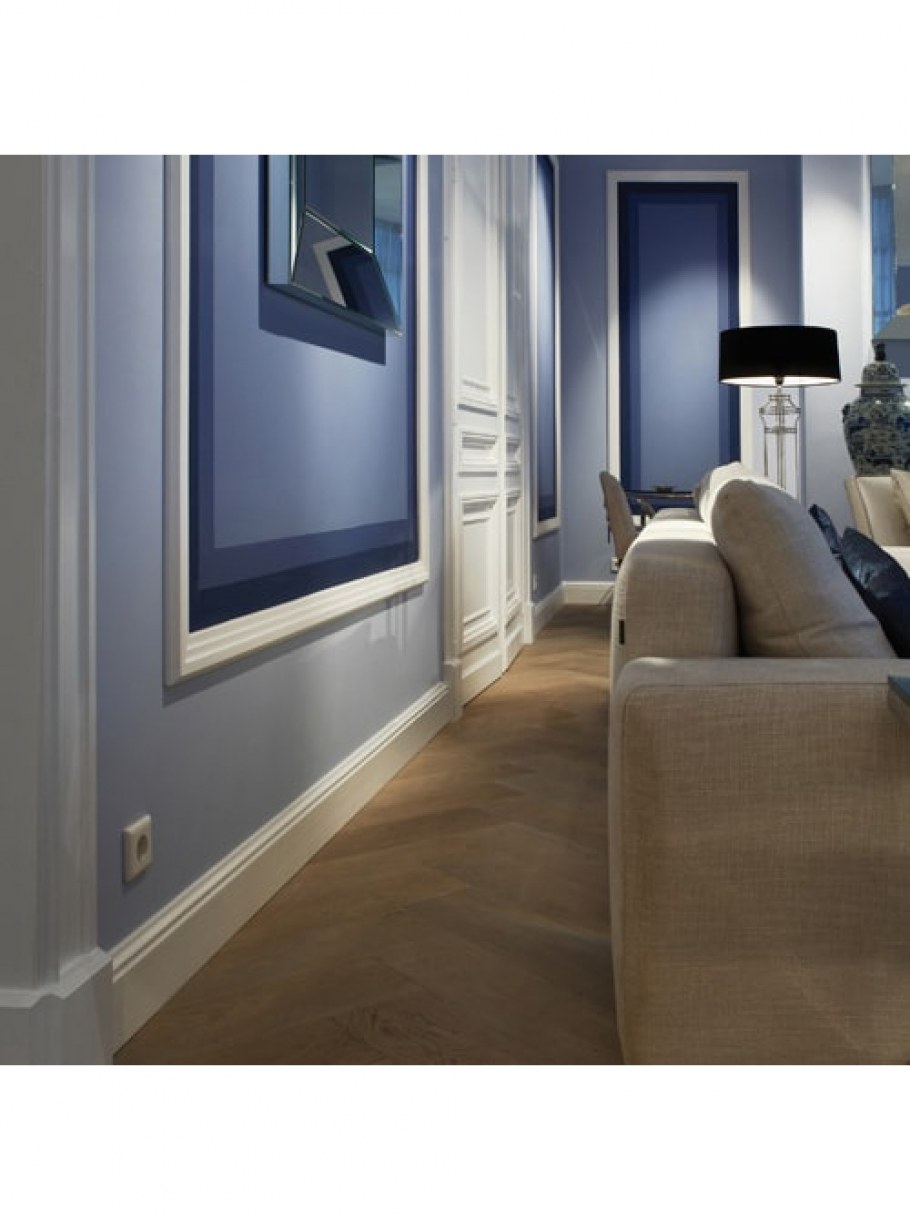 Молдинги на лестнице