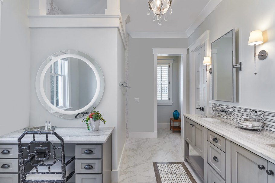 Скамья в ванную Неоклассика