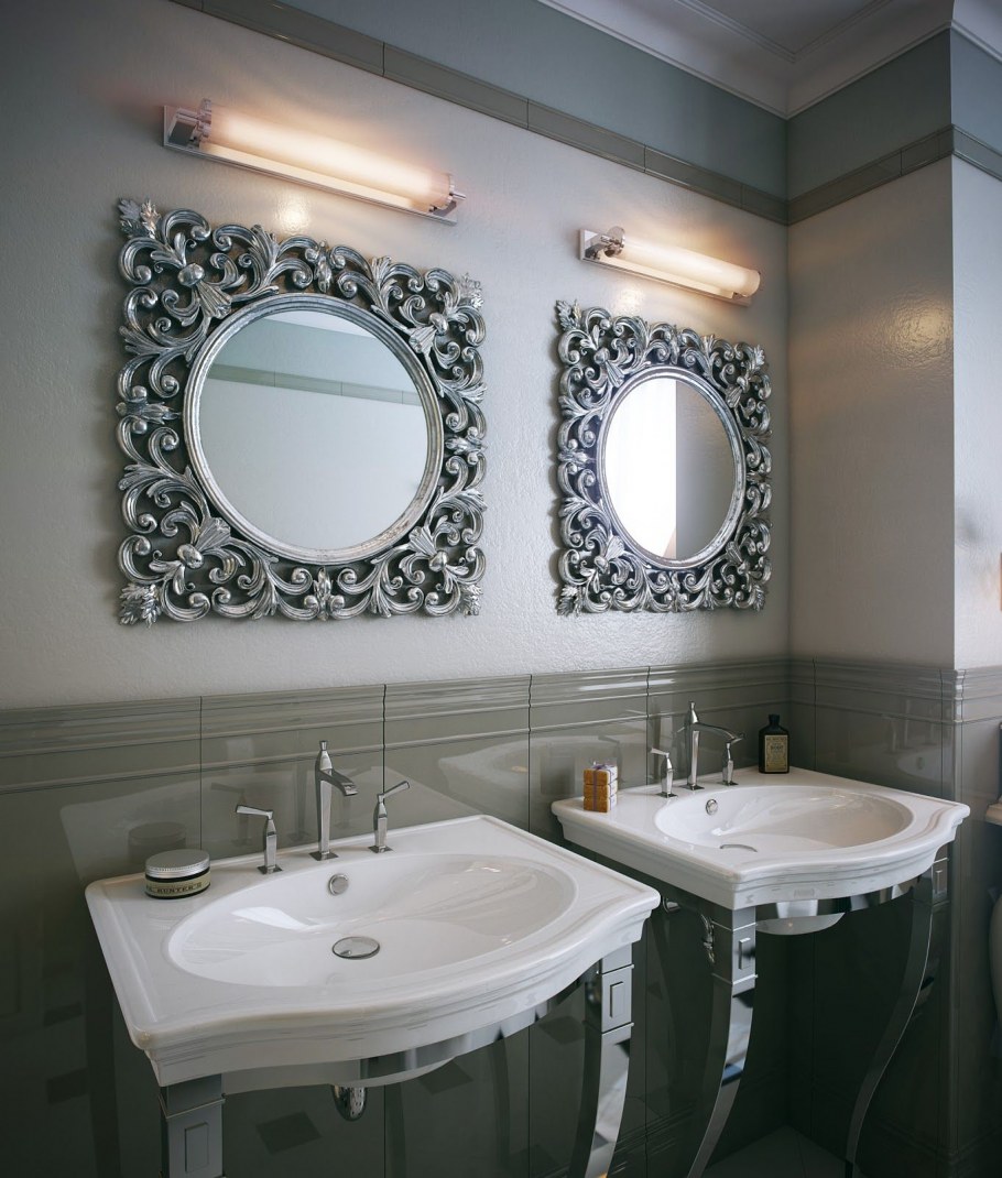 Ванная Неоклассика с круглым зеркалом