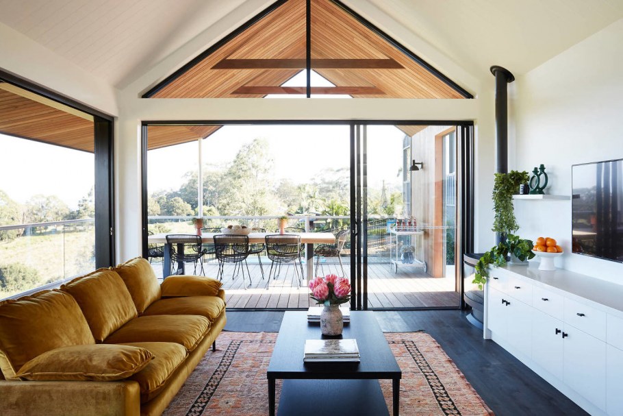 Панорамные окна для загородного