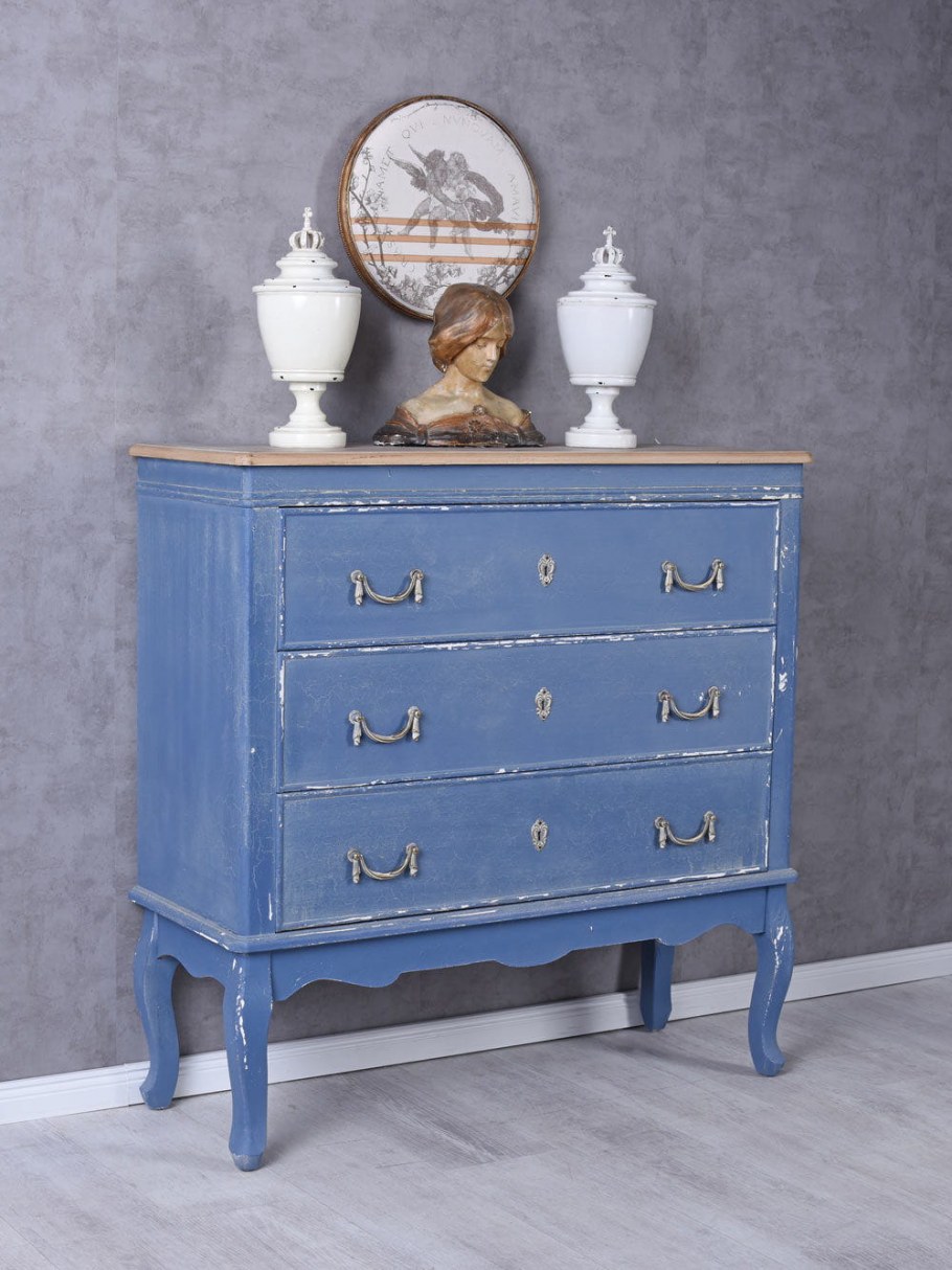 Комод в средиземноморском стиле