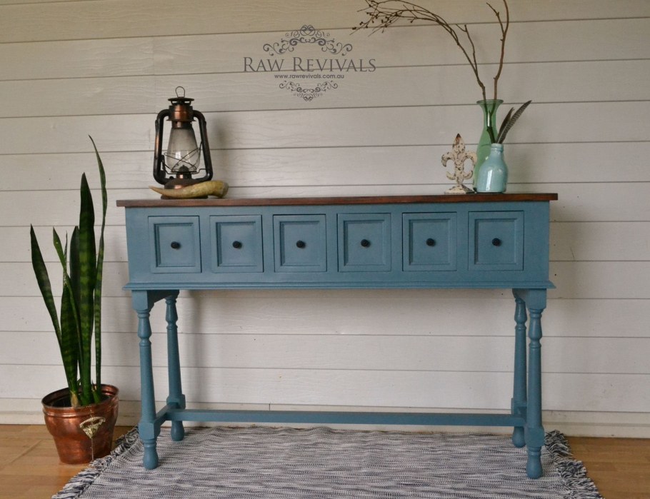 Консоль в прихожую голубая