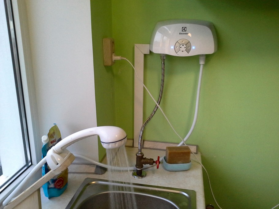 Накопительный электрический водонагреватель Atlantic Steatite Cube h 100