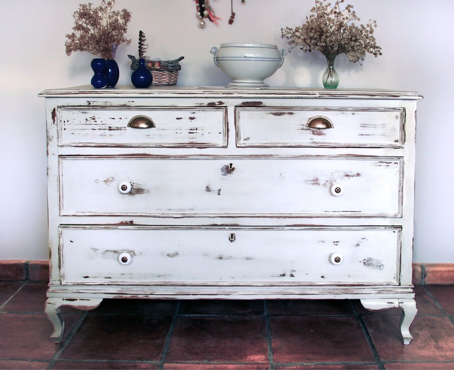 Старая мебель