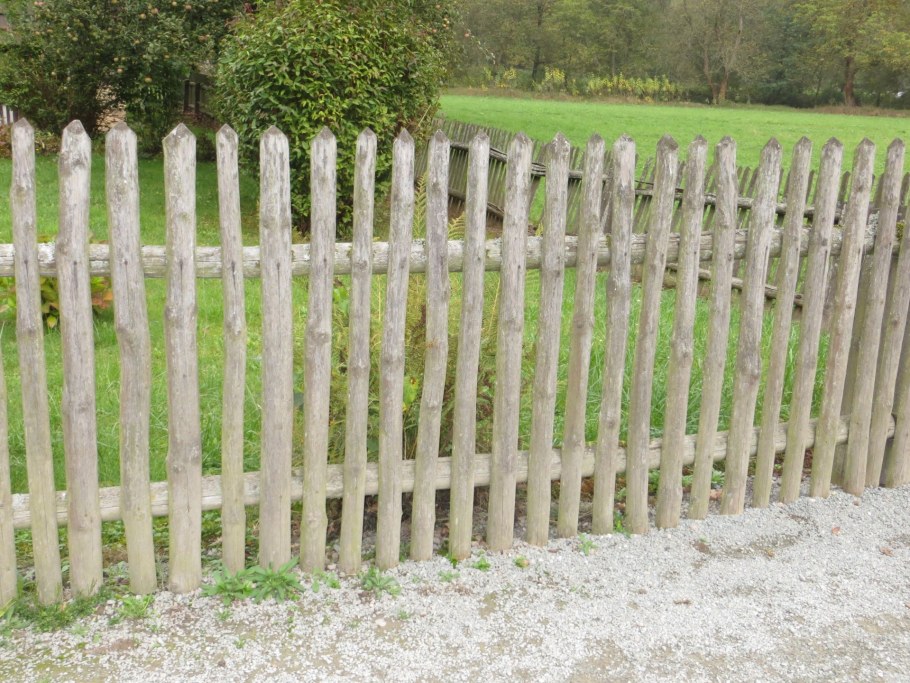 Деревенский забор