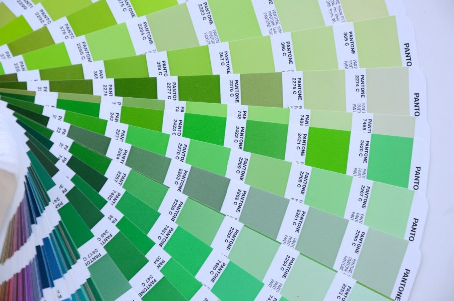 Пантон 2257 с