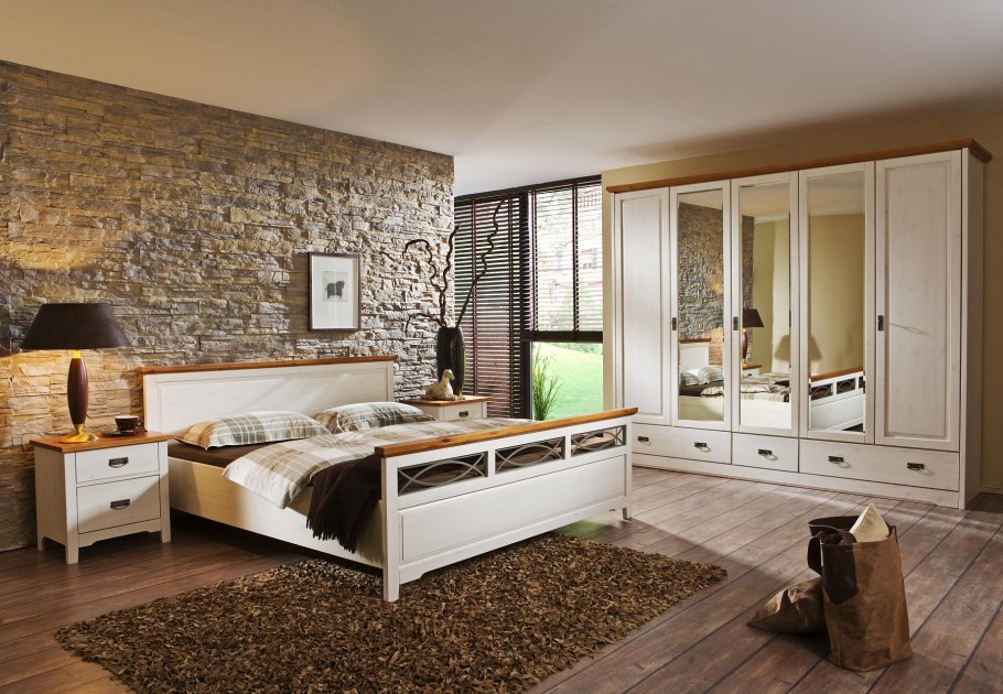 Спальные гарнитуры в стиле Кантри