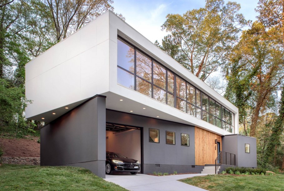 Домик над гаражом