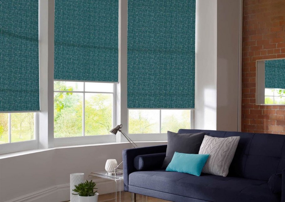 Рулонные шторы в интерьере