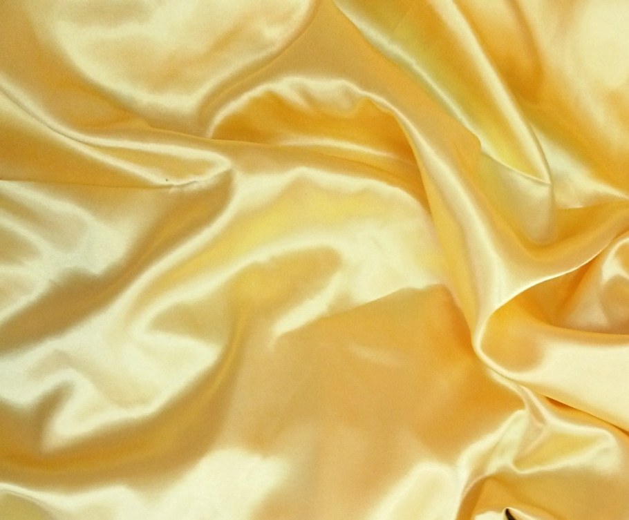 Золотистый атлас