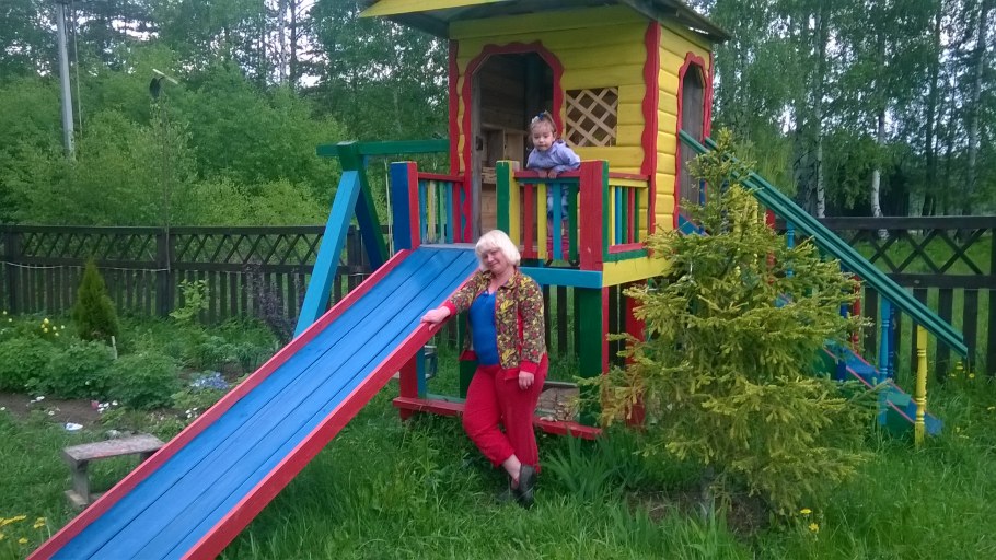 Горка для детской площадки своими руками