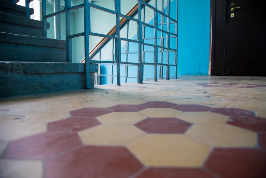 Напольная плитка в подъезд