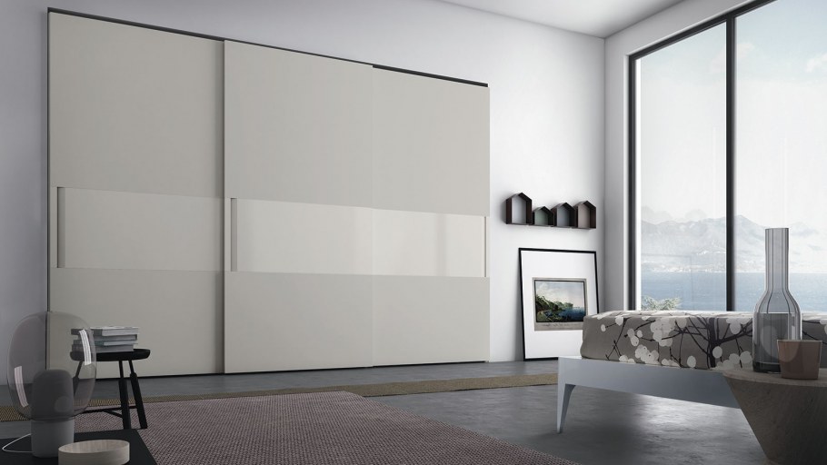 Встроенный шкаф купе серый