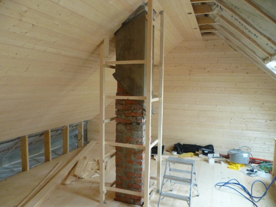 Обшить мансарду