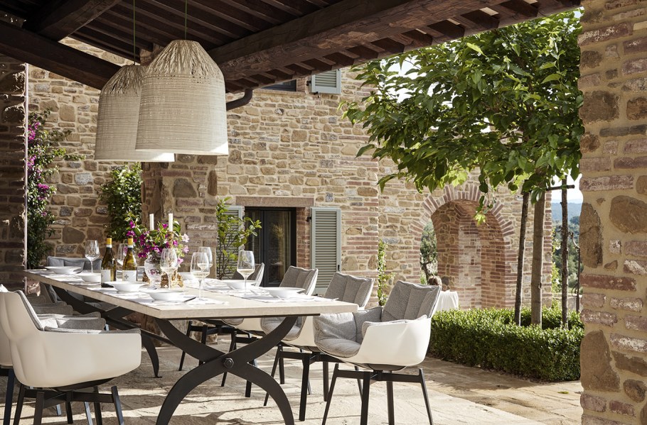 Терраса в средиземноморском стиле деревянная