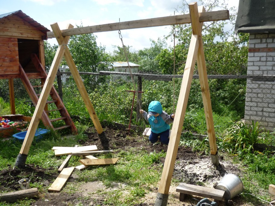 Детские качели для дачи своими руками