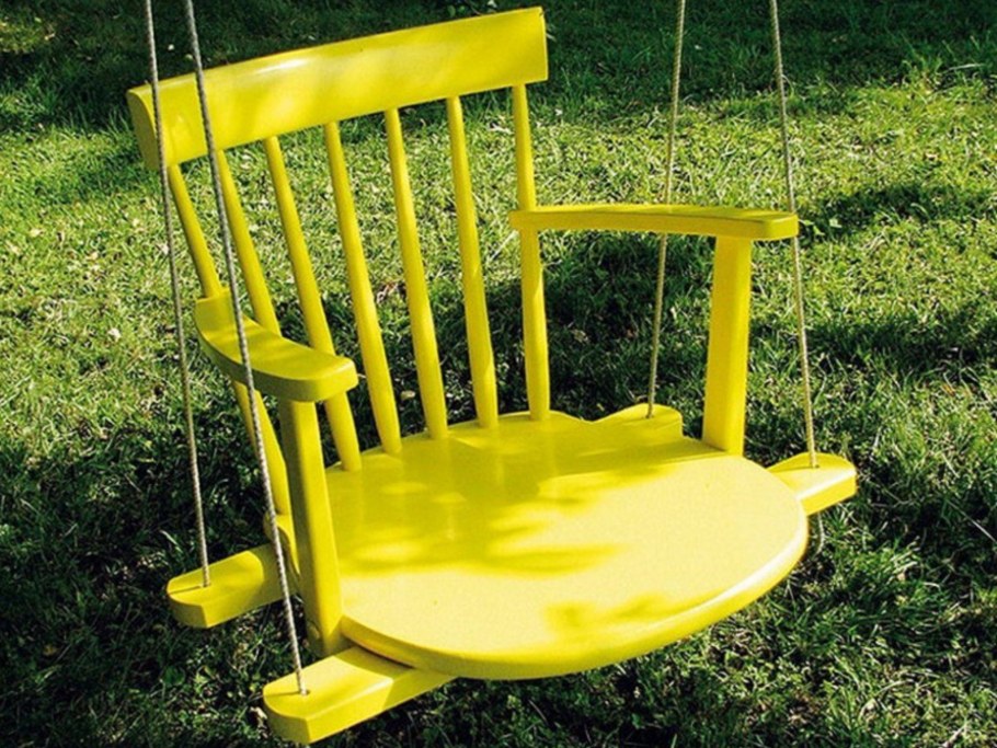 Стул из подручных материалов