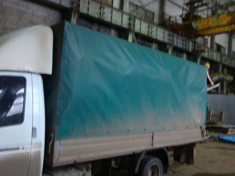 Грузовик с тентом