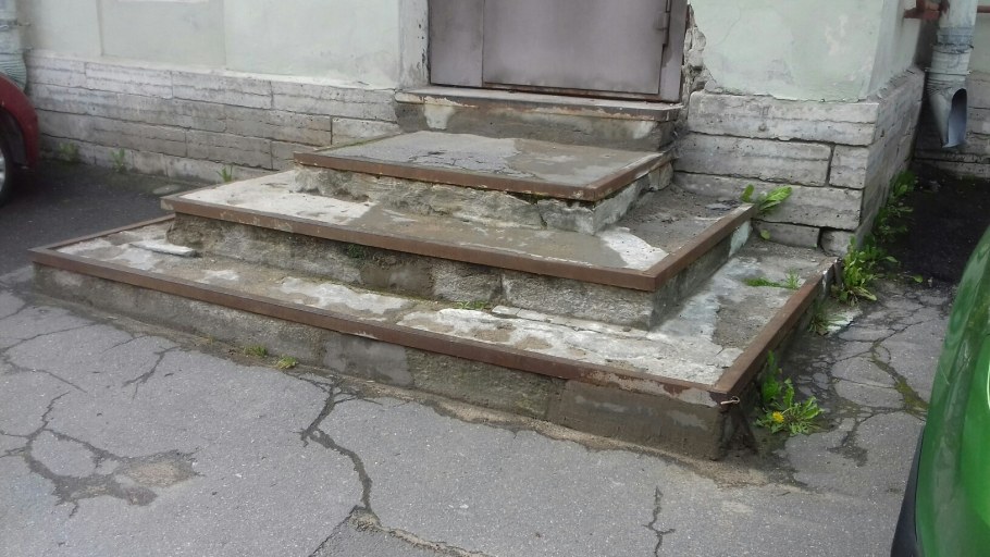 Уголки для бетонных ступенек