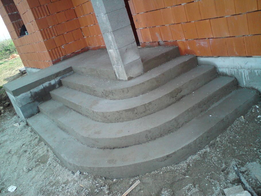 Ступеньки для крыльца из бетона