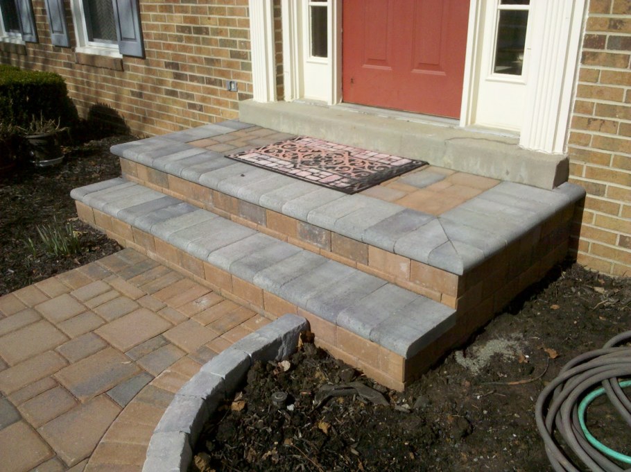 Отделка бетонного крыльца