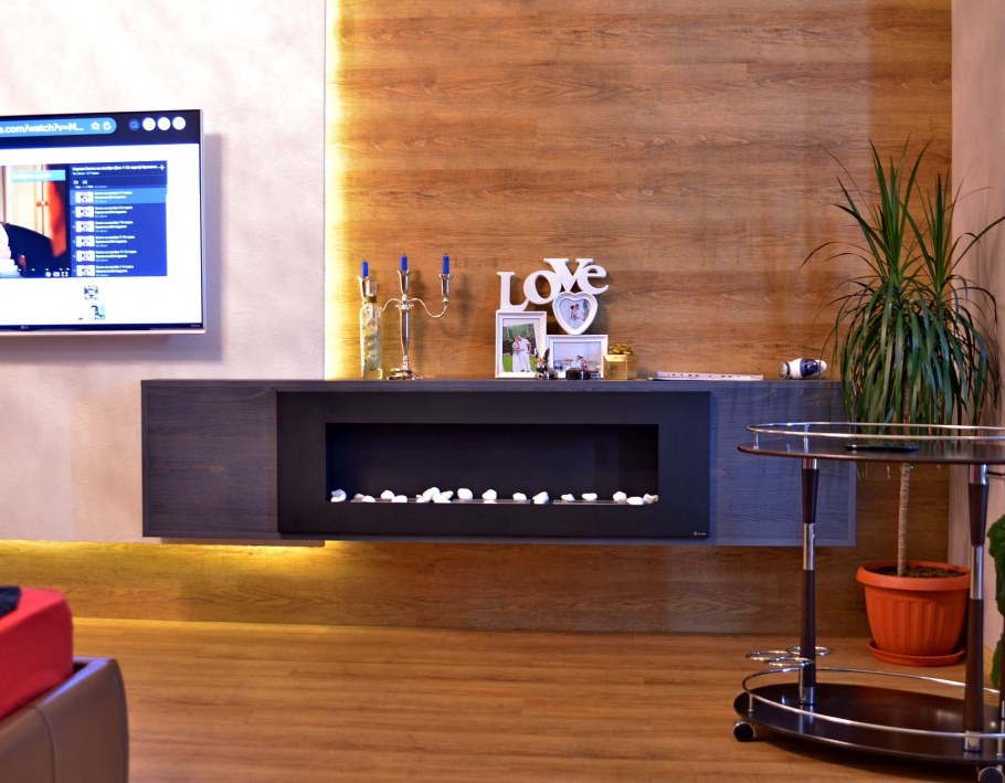 Полка под телевизор с биокамином