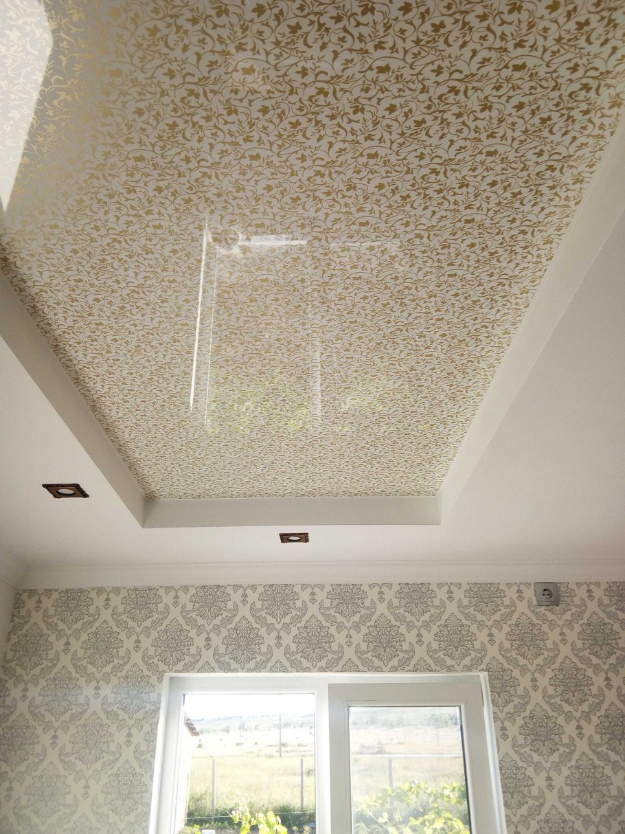 Рельефные потолки в ванную