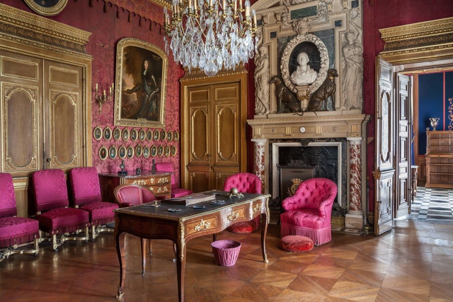 Замок Шантийи Франция интерьер