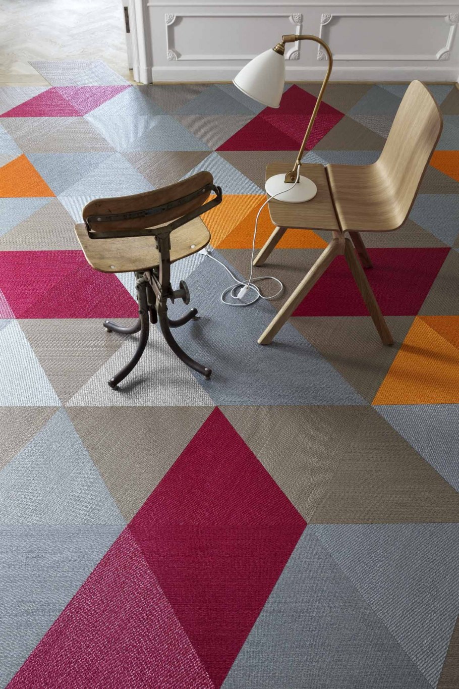 Плитка напольная цветная