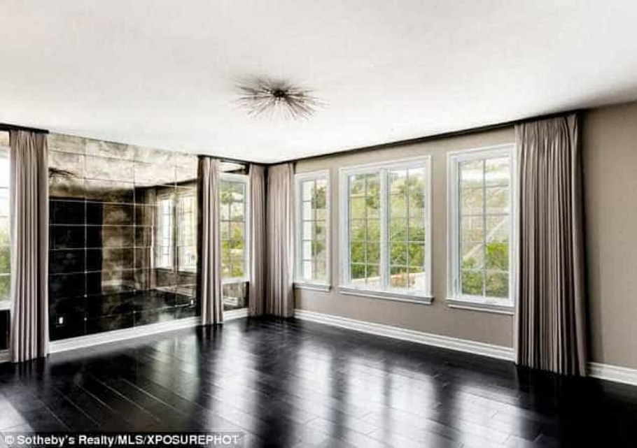 Темные глянцевые полы