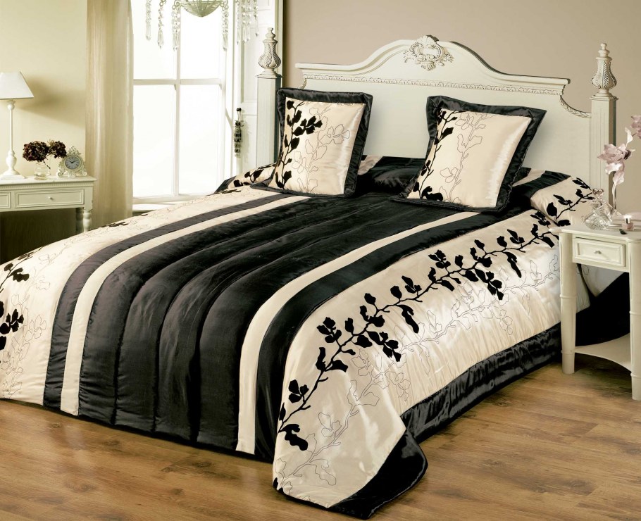 Кровать в азиатском стиле