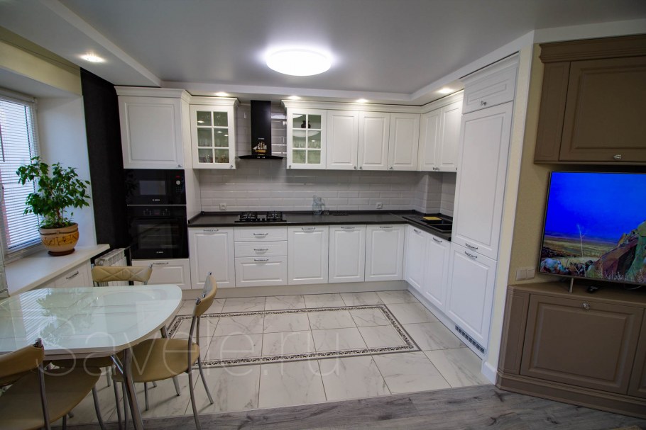 Реальная белая кухня