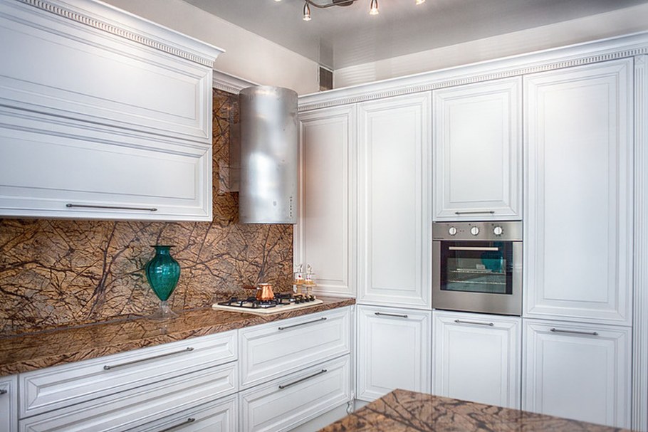 Кухня классическая кремовая