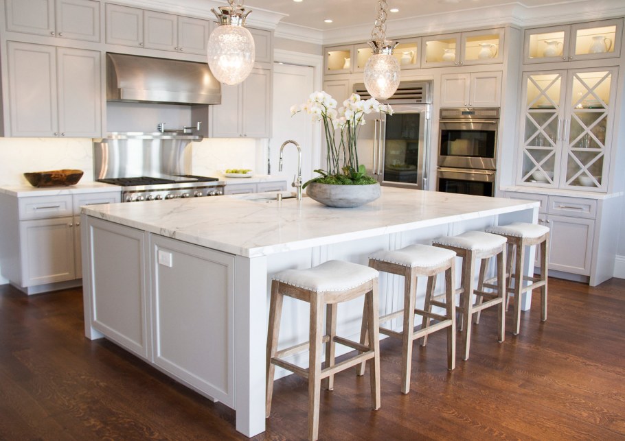 Ручка-профиль Schuco черная двухуровневая кухня