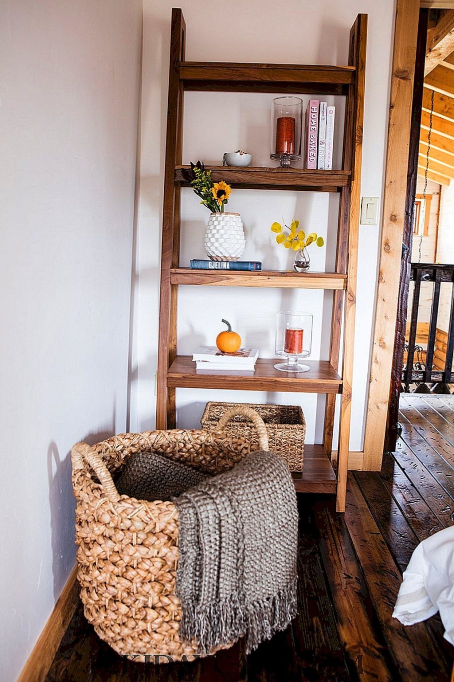 Плетеные корзины в интерьере