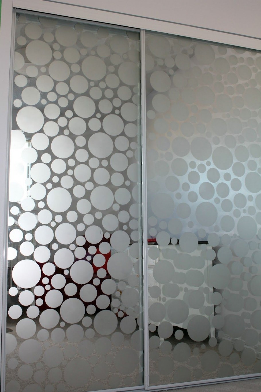 Декоративная пленка на зеркало