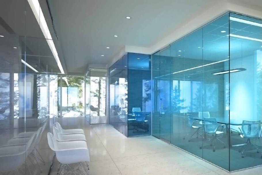 Стеклянные перегородки в интерьере офиса