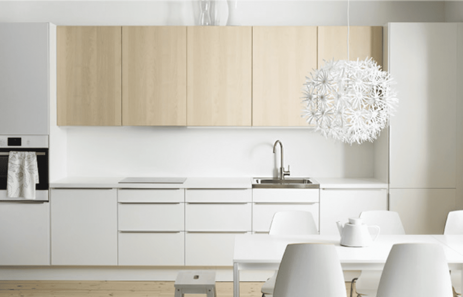 Белая глянцевая Рингульт ЮТИС белая кухня икеа