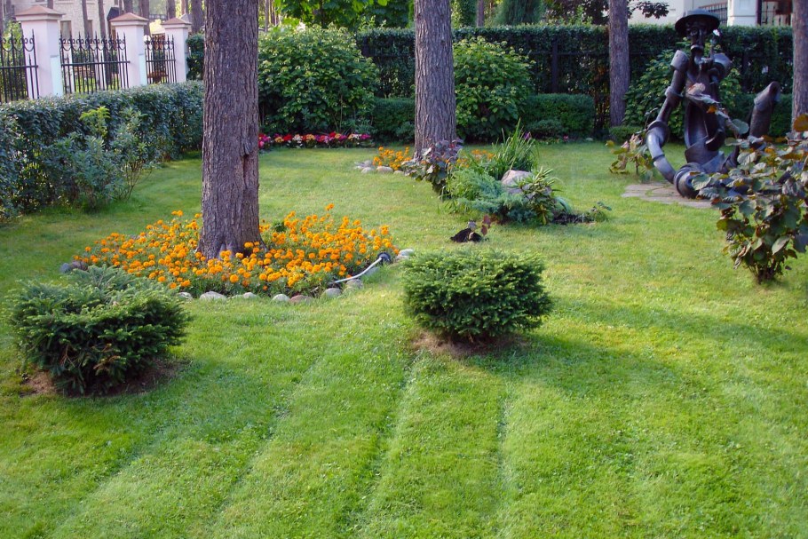 Красивые сады с фонтами